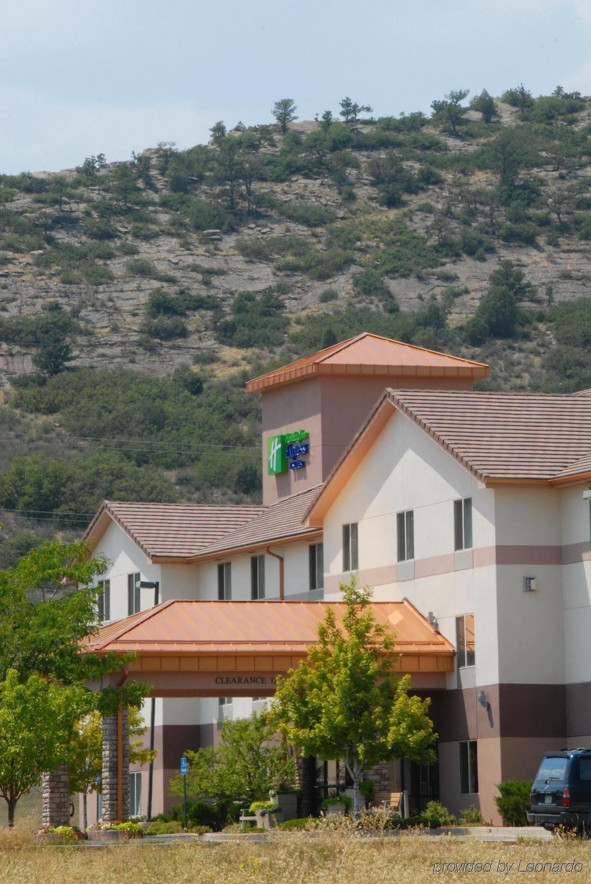 Holiday Inn Express Hotel & Suites Littleton By Ihg Exterior photo