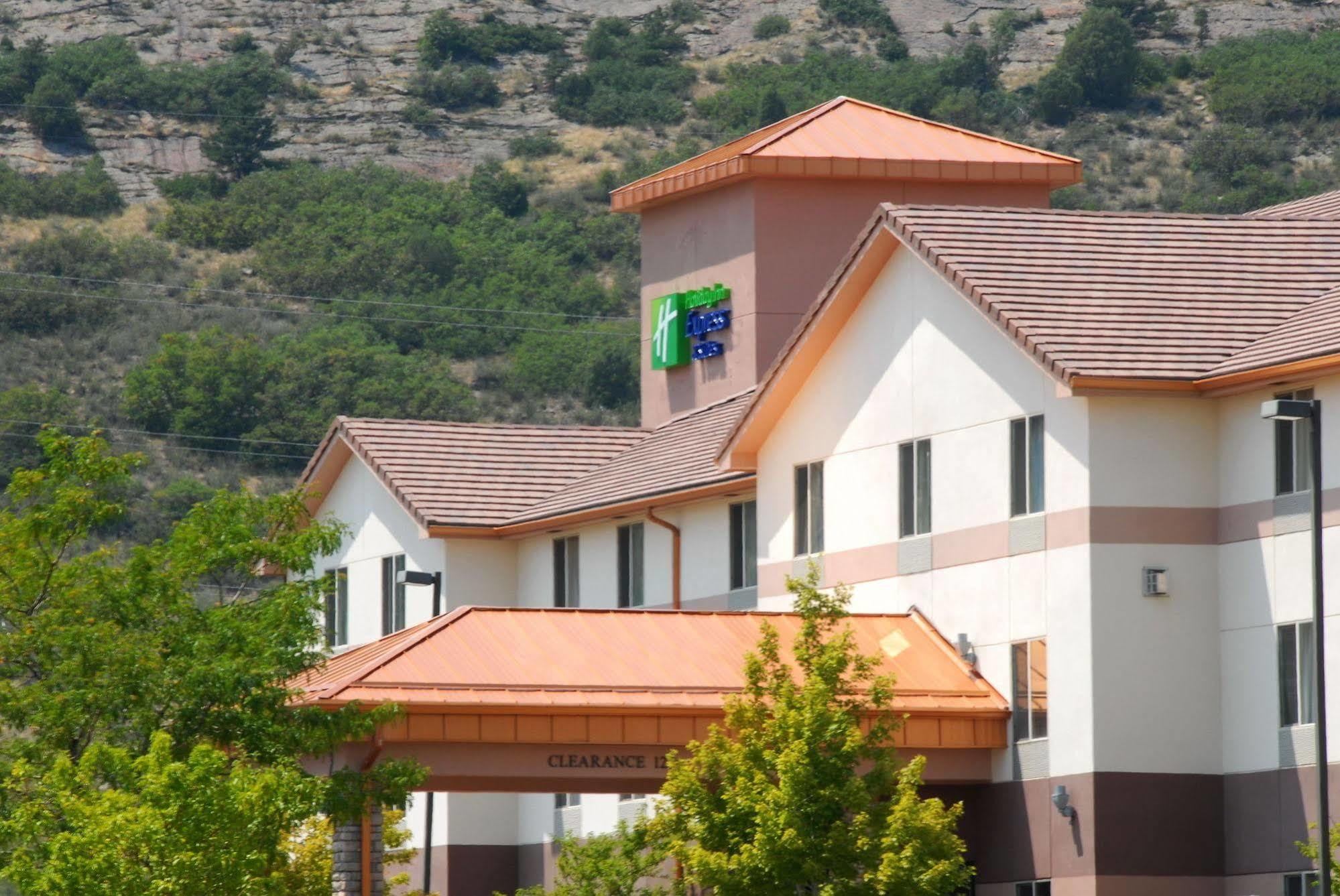 Holiday Inn Express Hotel & Suites Littleton By Ihg Exterior photo