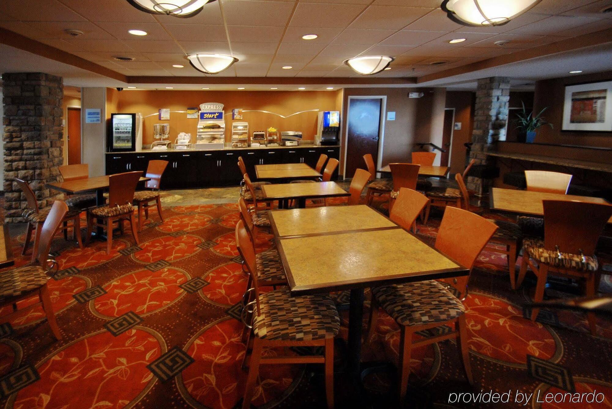 Holiday Inn Express Hotel & Suites Littleton By Ihg Exterior photo